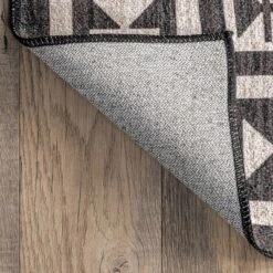 NuLOOM Leighton Machine Washable Southwestern Medallion Area Rug -Home Decoration Store GUEST 4c83d098 d4c9 4f2e a4eb 3af1a30356df