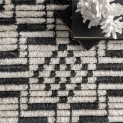 NuLOOM Celia Soft Shag Abstract Aztec Fringe Area Rug 16 NuLOOM Celia Soft Shag Abstract Aztec Fringe Area Rug -Home Decoration Store GUEST 951efb57 8a48 49a7 b8ee 86f3e93298e5
