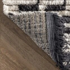 NuLOOM Celia Soft Shag Abstract Aztec Fringe Area Rug 17 NuLOOM Celia Soft Shag Abstract Aztec Fringe Area Rug -Home Decoration Store GUEST c5c75442 f221 41fc 8ad5 41b2ce024b79