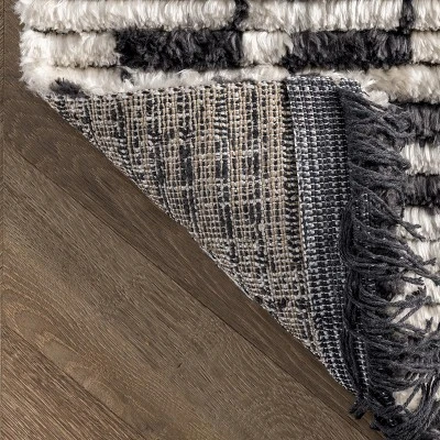 NuLOOM Celia Soft Shag Abstract Aztec Fringe Area Rug 8 NuLOOM Celia Soft Shag Abstract Aztec Fringe Area Rug - Image 6