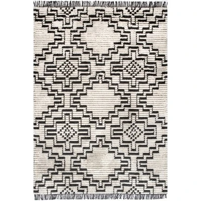 NuLOOM Celia Soft Shag Abstract Aztec Fringe Area Rug 12 NuLOOM Celia Soft Shag Abstract Aztec Fringe Area Rug - Image 10